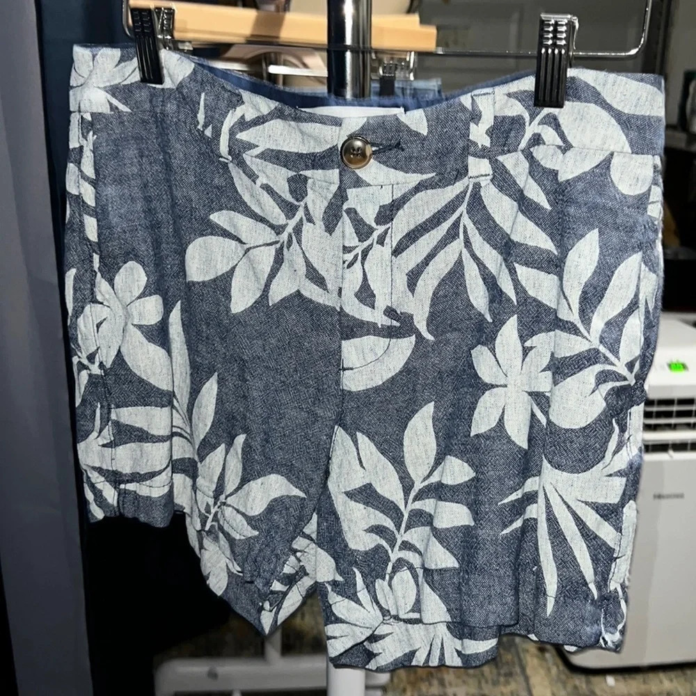 OLD navy every day, chambray short with white tropical floral accent